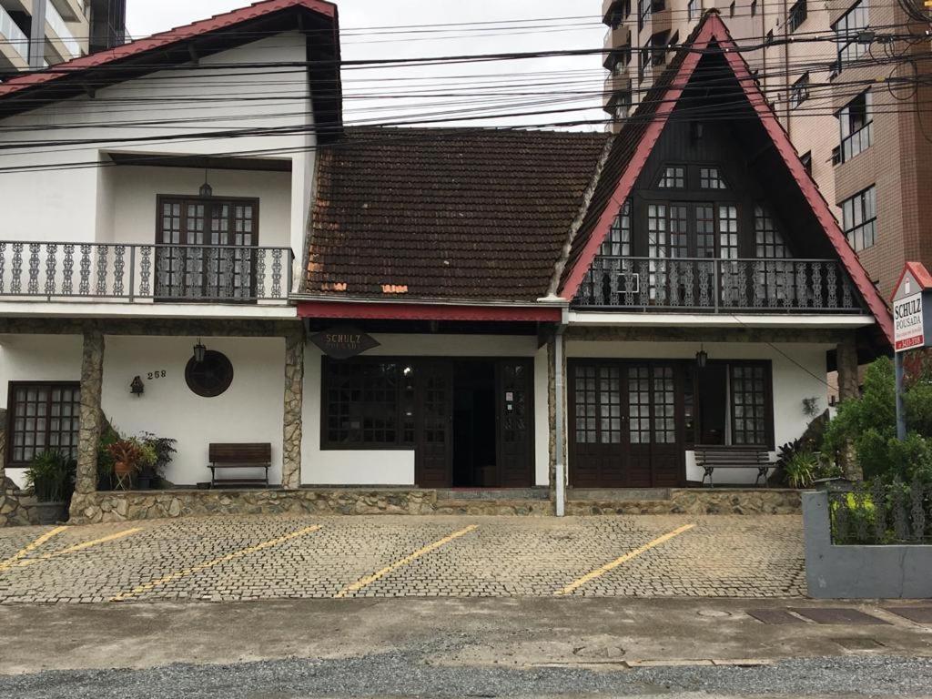 Schulz Pousada Joinville Exterior photo